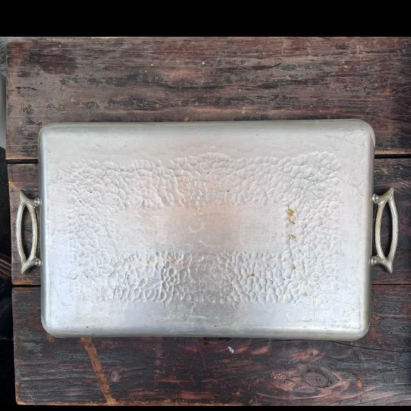 Vintage Rectangular Forged Everlast Aluminum Serving Tray With Handles 16” X 12” - Picture 6 of 7